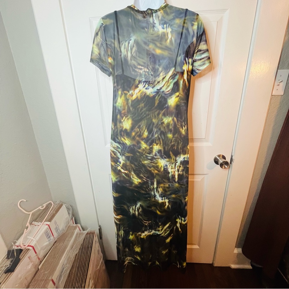 Multicolor Abstract Print Midi Dress - Picture 9 of 11